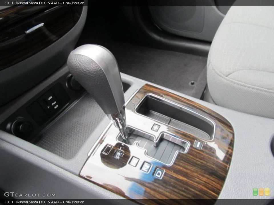 Gray Interior Transmission for the 2011 Hyundai Santa Fe GLS AWD #56570211