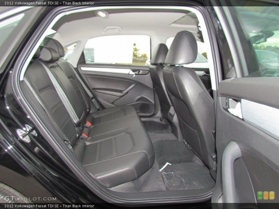 Titan Black Interior Photo for the 2012 Volkswagen Passat TDI SE #56579085
