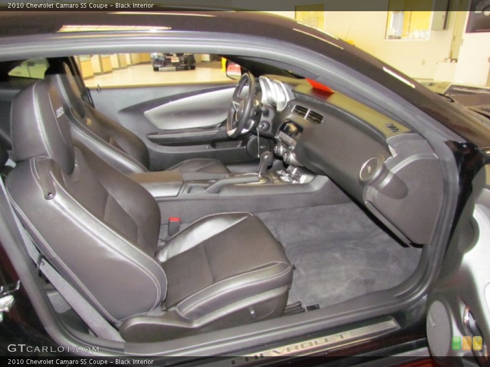 Black Interior Photo for the 2010 Chevrolet Camaro SS Coupe #56583978