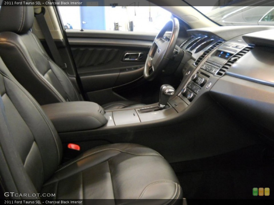 Charcoal Black Interior Photo for the 2011 Ford Taurus SEL #56584494