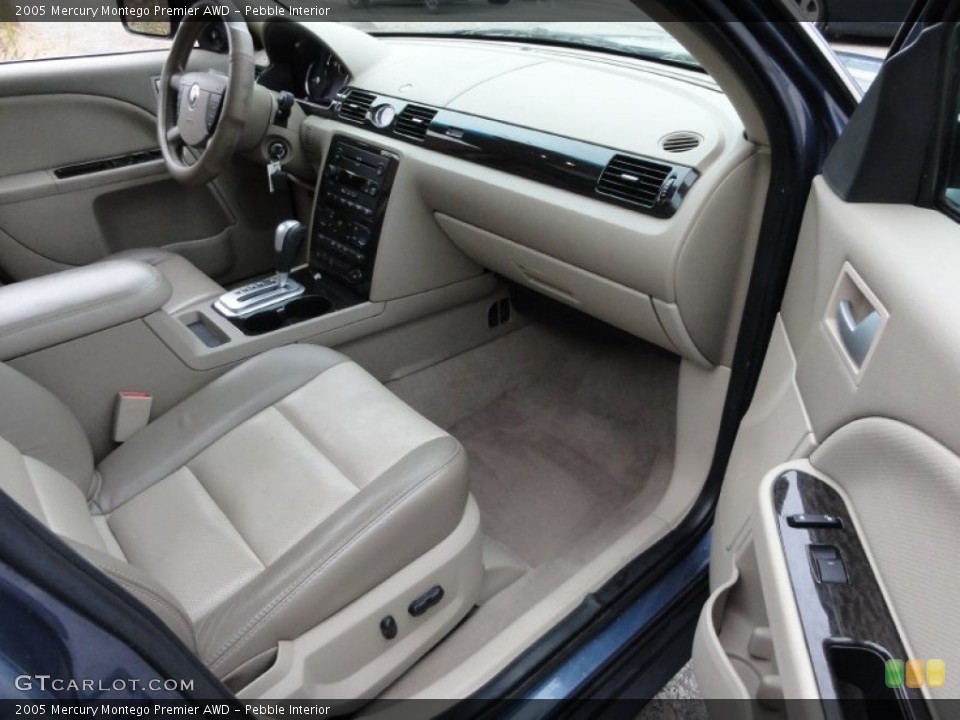 Pebble Interior Photo for the 2005 Mercury Montego Premier AWD #56591562