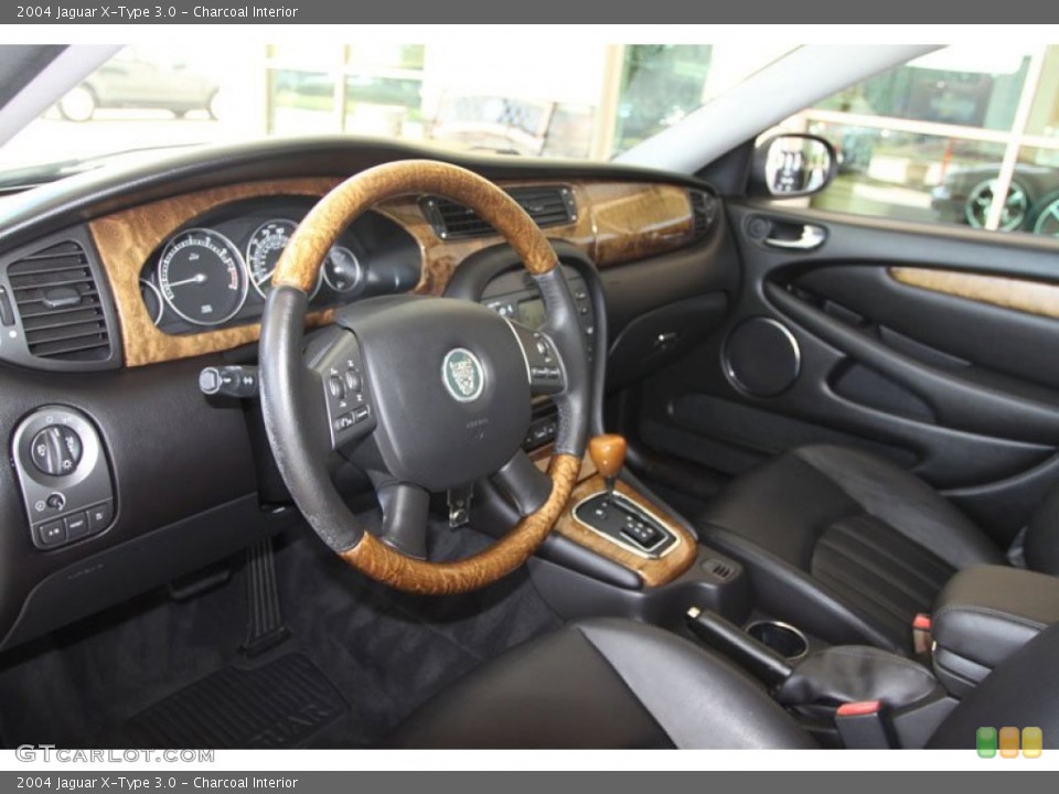 Charcoal Interior Photo for the 2004 Jaguar X-Type 3.0 #56597877
