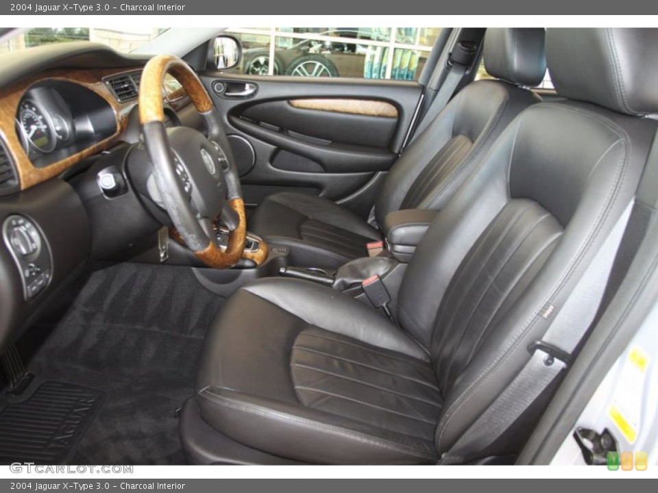 Charcoal Interior Photo for the 2004 Jaguar X-Type 3.0 #56597886