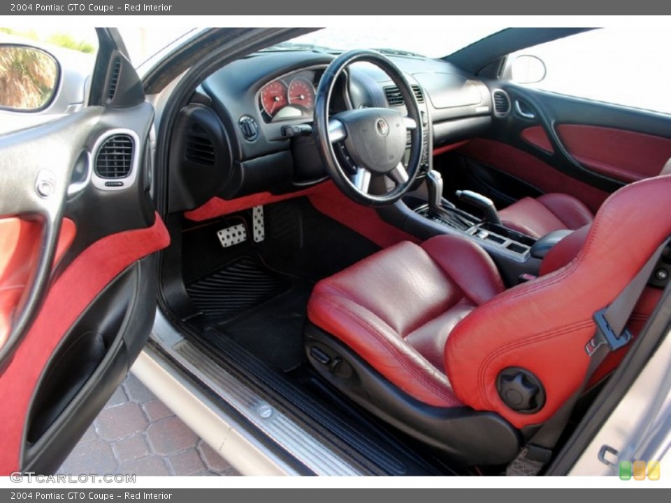 Red Interior Photo for the 2004 Pontiac GTO Coupe #56608098