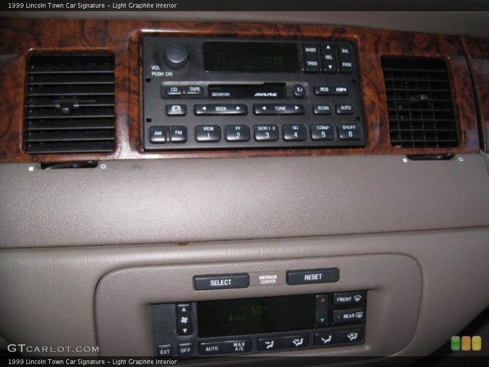 Light Graphite Interior Controls for the 1999 Lincoln Town Car Signature #56614886