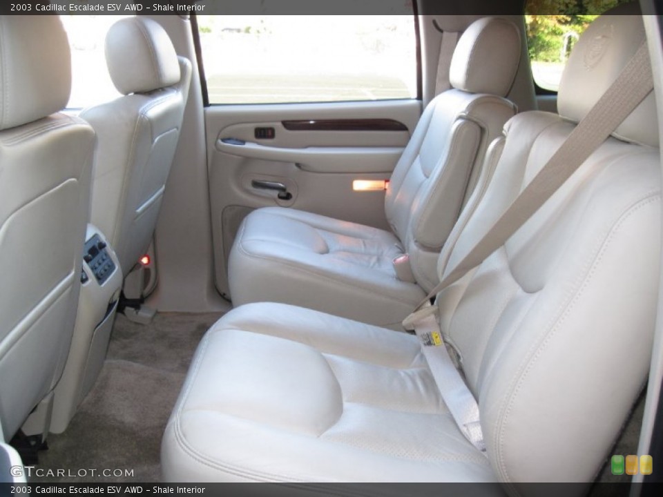 Shale Interior Photo for the 2003 Cadillac Escalade ESV AWD #56620109