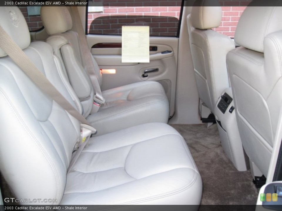 Shale Interior Photo for the 2003 Cadillac Escalade ESV AWD #56620118