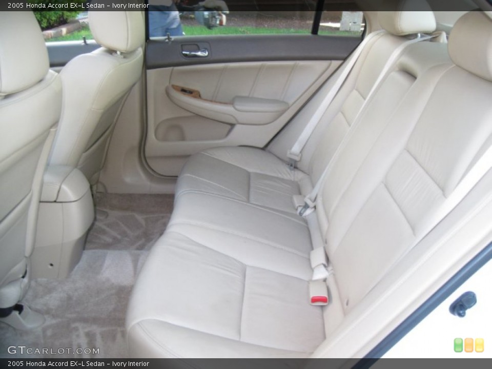 Ivory Interior Photo for the 2005 Honda Accord EX-L Sedan #56637123