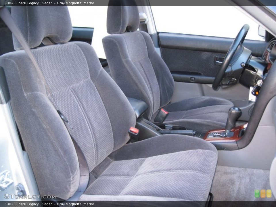 Gray Moquette Interior Photo for the 2004 Subaru Legacy L Sedan #56640294