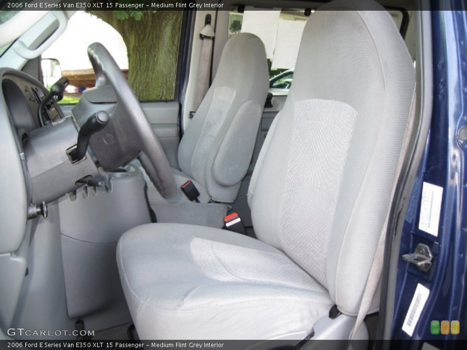 Medium Flint Grey Interior Photo for the 2006 Ford E Series Van E350 XLT 15 Passenger #56641293