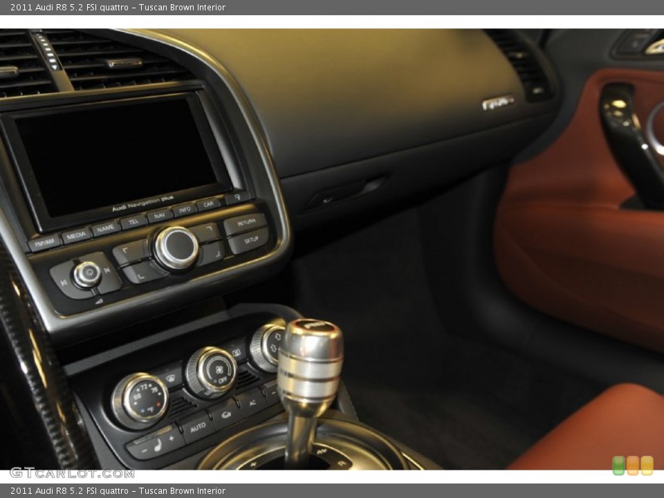 Tuscan Brown Interior Controls for the 2011 Audi R8 5.2 FSI quattro #56646534