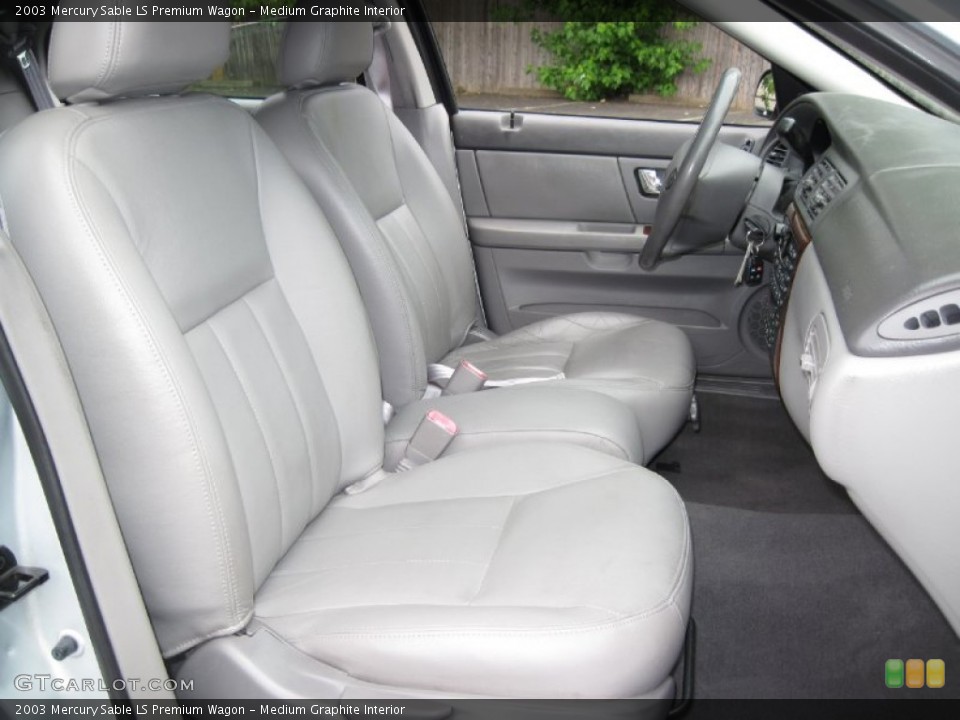 Medium Graphite Interior Photo for the 2003 Mercury Sable LS Premium Wagon #56647101