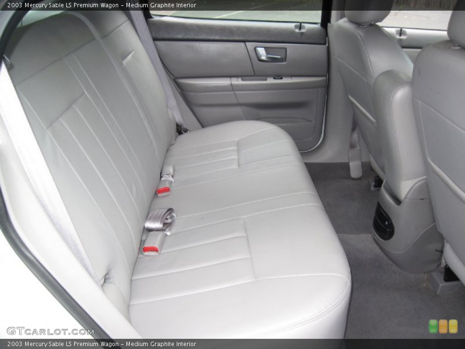 Medium Graphite Interior Photo for the 2003 Mercury Sable LS Premium Wagon #56647134