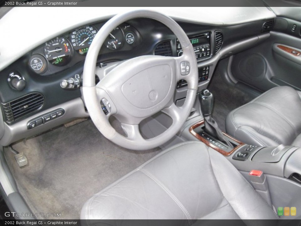 Graphite 2002 Buick Regal Interiors