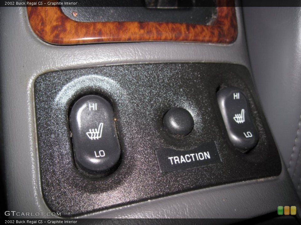 Graphite Interior Controls for the 2002 Buick Regal GS #56650626