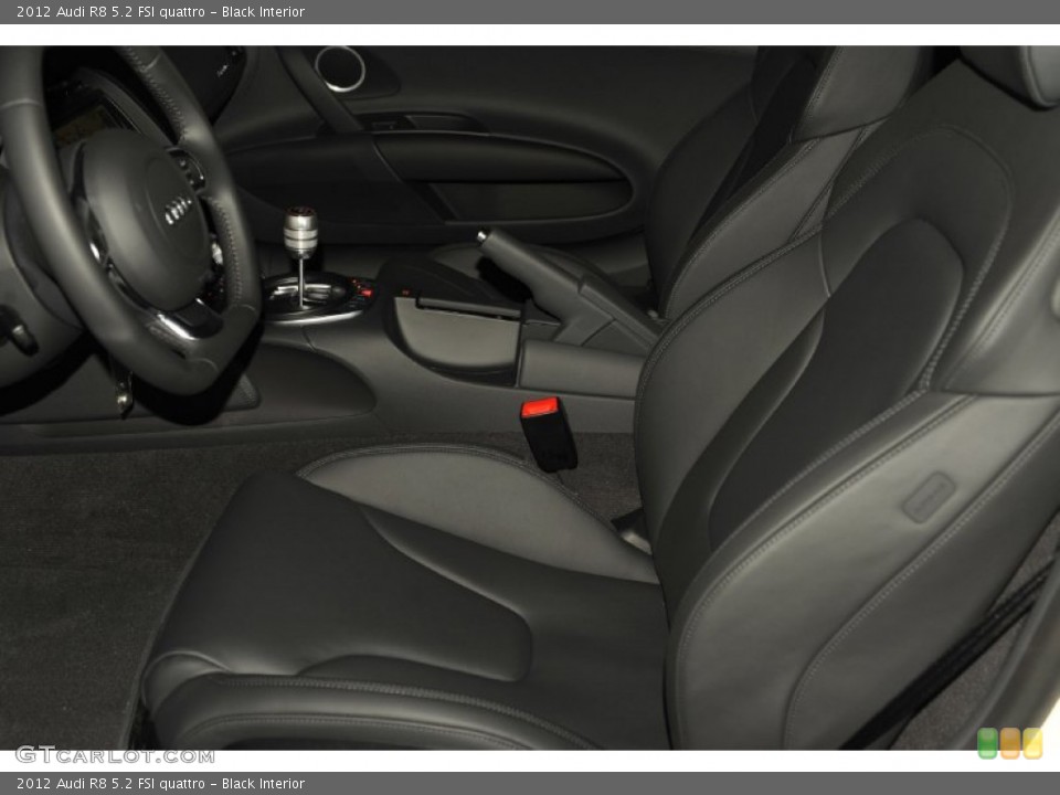 Black Interior Photo for the 2012 Audi R8 5.2 FSI quattro #56652645