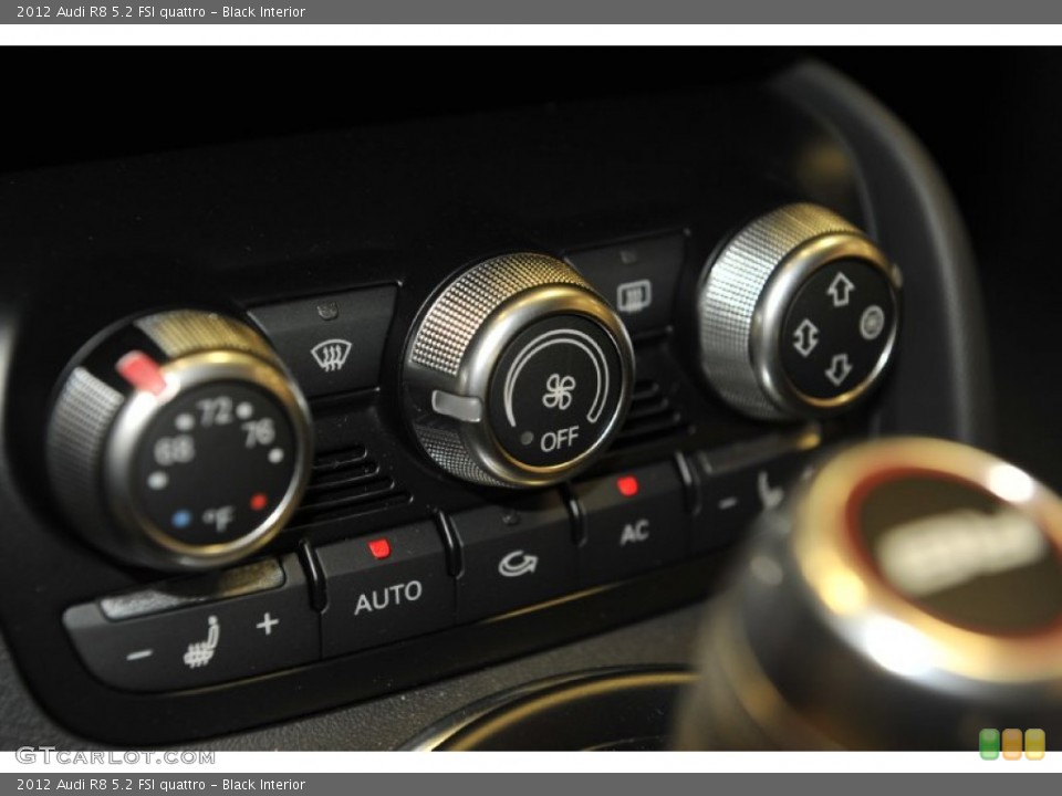 Black Interior Controls for the 2012 Audi R8 5.2 FSI quattro #56653059