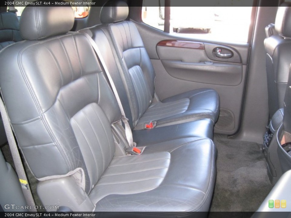 Medium Pewter Interior Photo for the 2004 GMC Envoy SLT 4x4 #56655444