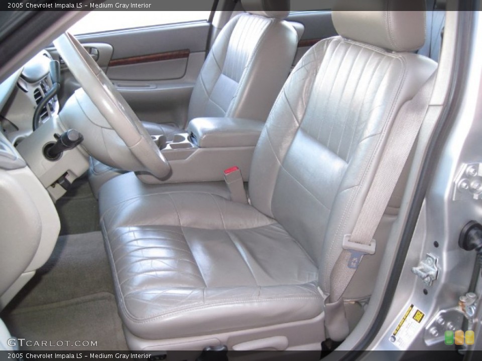 Medium Gray Interior Photo for the 2005 Chevrolet Impala LS #56656854