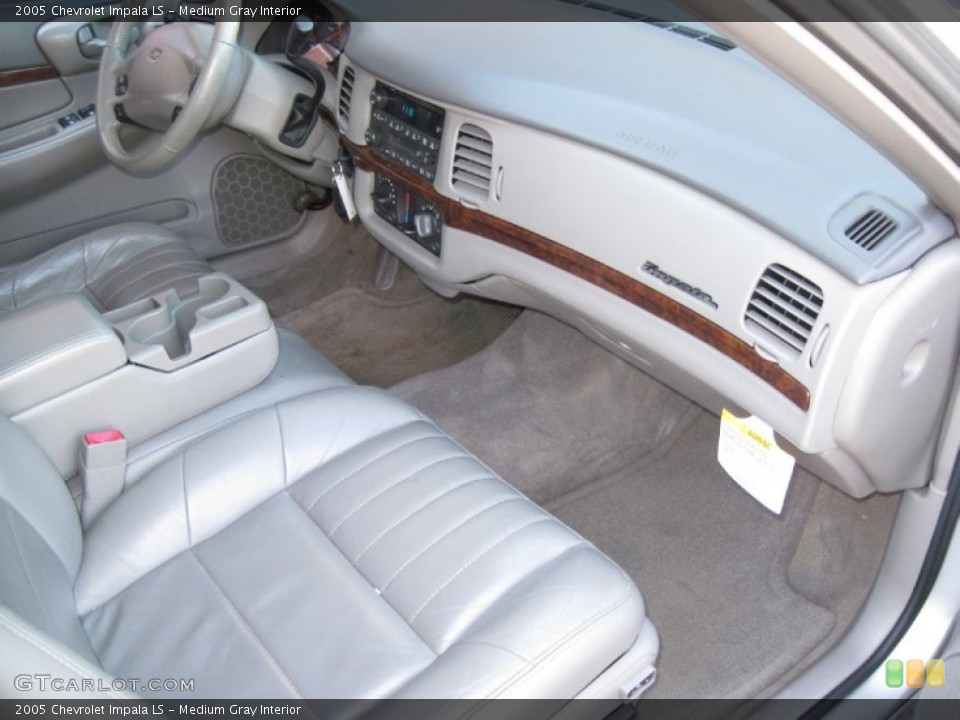 Medium Gray Interior Dashboard for the 2005 Chevrolet Impala LS #56656884