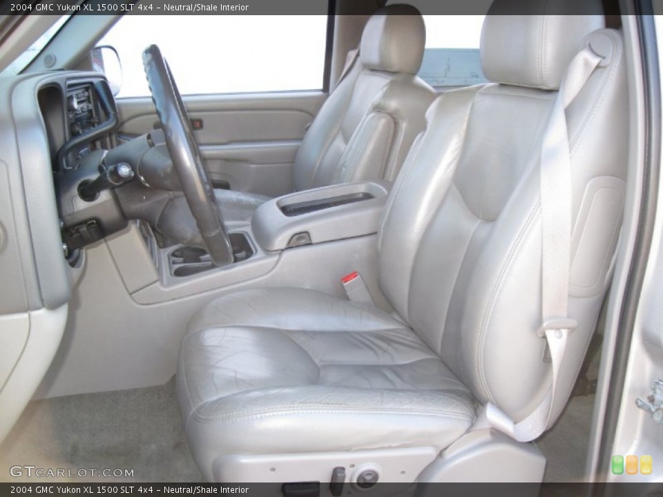 Neutral/Shale Interior Photo for the 2004 GMC Yukon XL 1500 SLT 4x4 #56658537