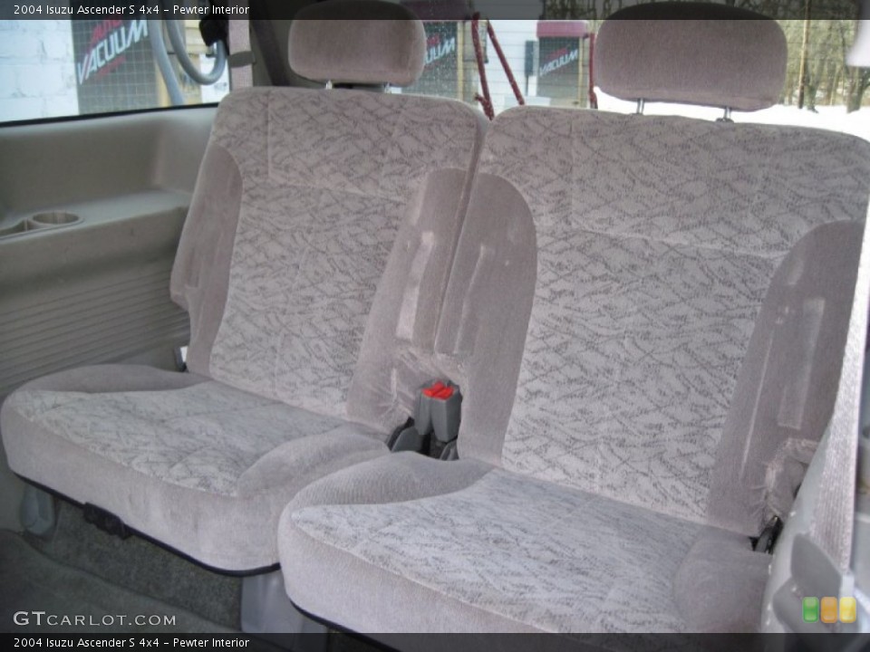 Pewter Interior Photo for the 2004 Isuzu Ascender S 4x4 #56659479