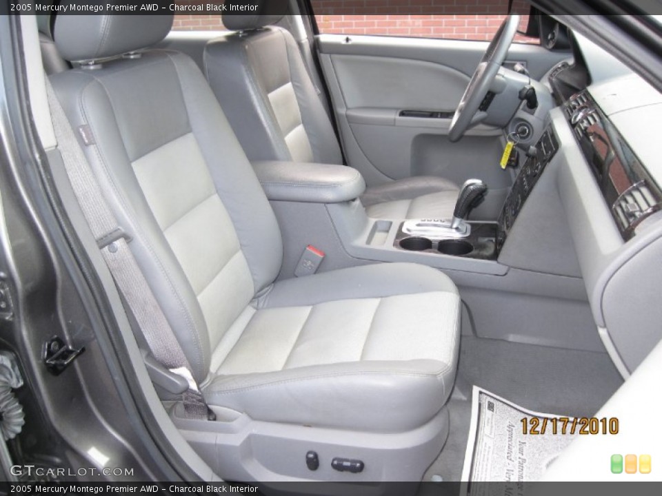 Charcoal Black Interior Photo for the 2005 Mercury Montego Premier AWD #56660724