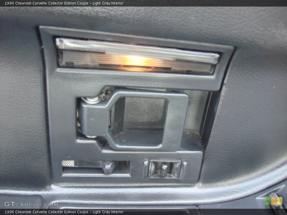 Light Gray Interior Controls for the 1996 Chevrolet Corvette Collector Edition Coupe #56660923