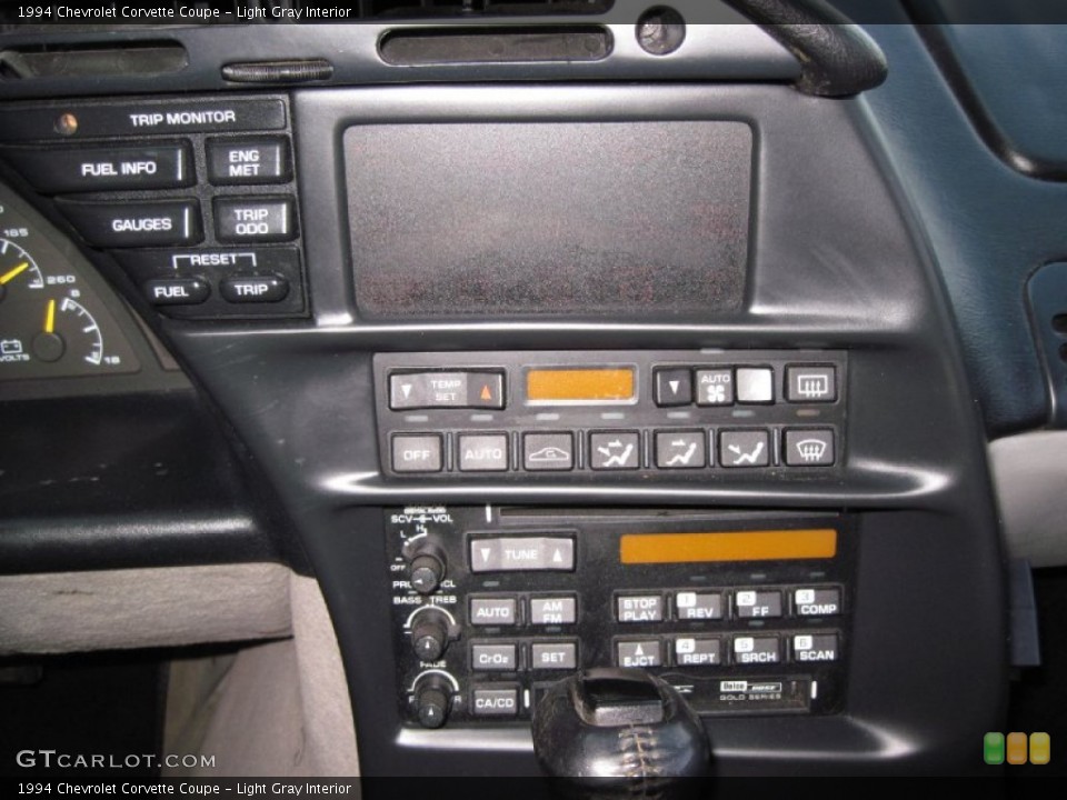 Light Gray Interior Controls for the 1994 Chevrolet Corvette Coupe #56664357