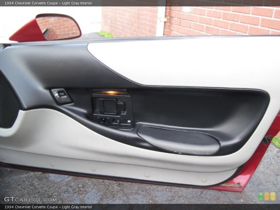 Light Gray Interior Door Panel for the 1994 Chevrolet Corvette Coupe #56664417