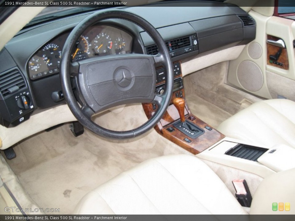 Parchment Interior Dashboard for the 1991 Mercedes-Benz SL Class 500 SL Roadster #56665008