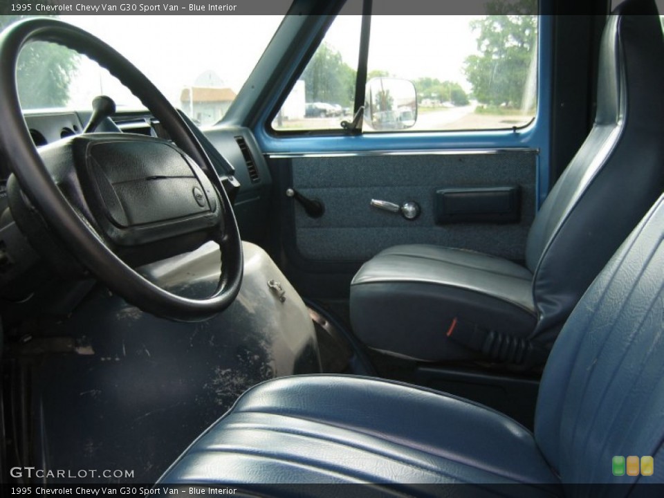 Blue Interior Photo for the 1995 Chevrolet Chevy Van G30 Sport Van #56670936