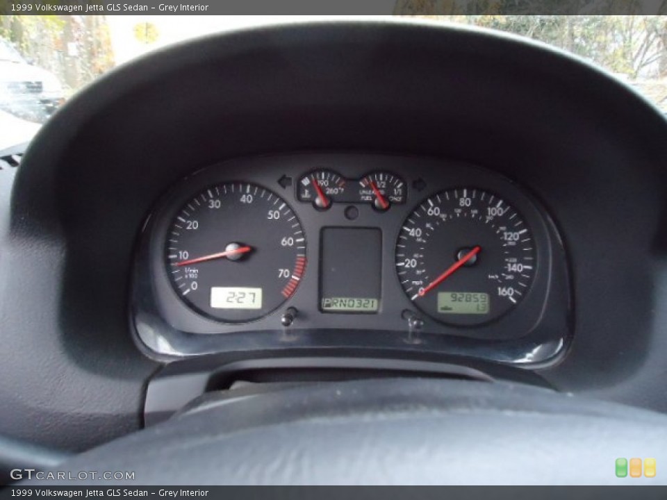 Grey Interior Gauges for the 1999 Volkswagen Jetta GLS Sedan #56687255