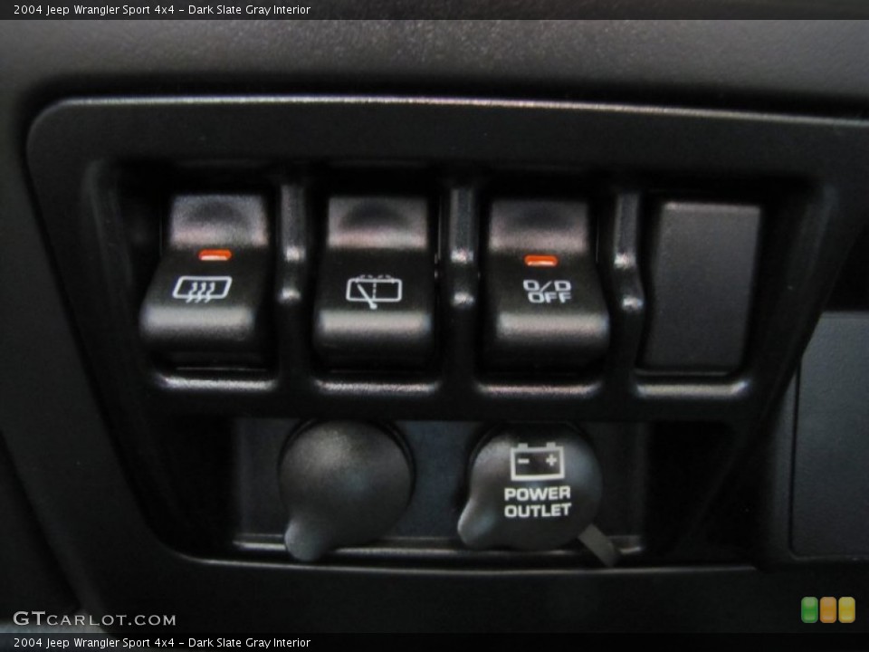 Dark Slate Gray Interior Controls for the 2004 Jeep Wrangler Sport 4x4 #56695686