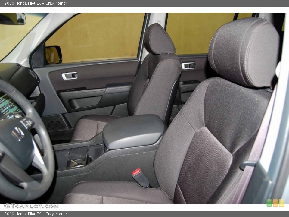 Gray Interior Photo for the 2010 Honda Pilot EX #56711492