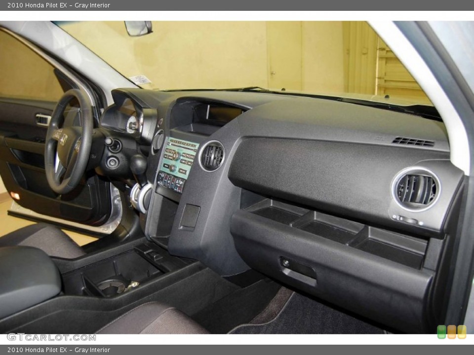 Gray Interior Dashboard for the 2010 Honda Pilot EX #56711588