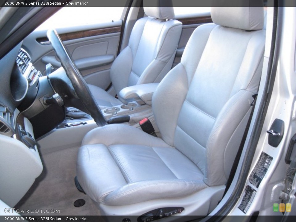 Grey Interior Photo for the 2000 BMW 3 Series 328i Sedan #56712627