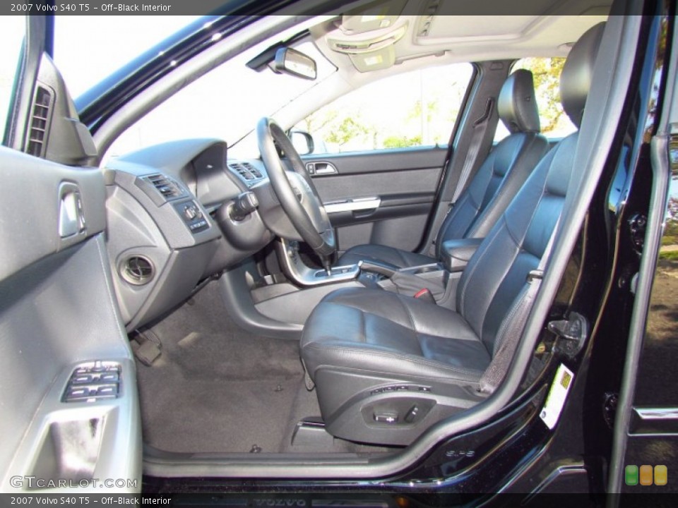 Off-Black Interior Photo for the 2007 Volvo S40 T5 #56716352