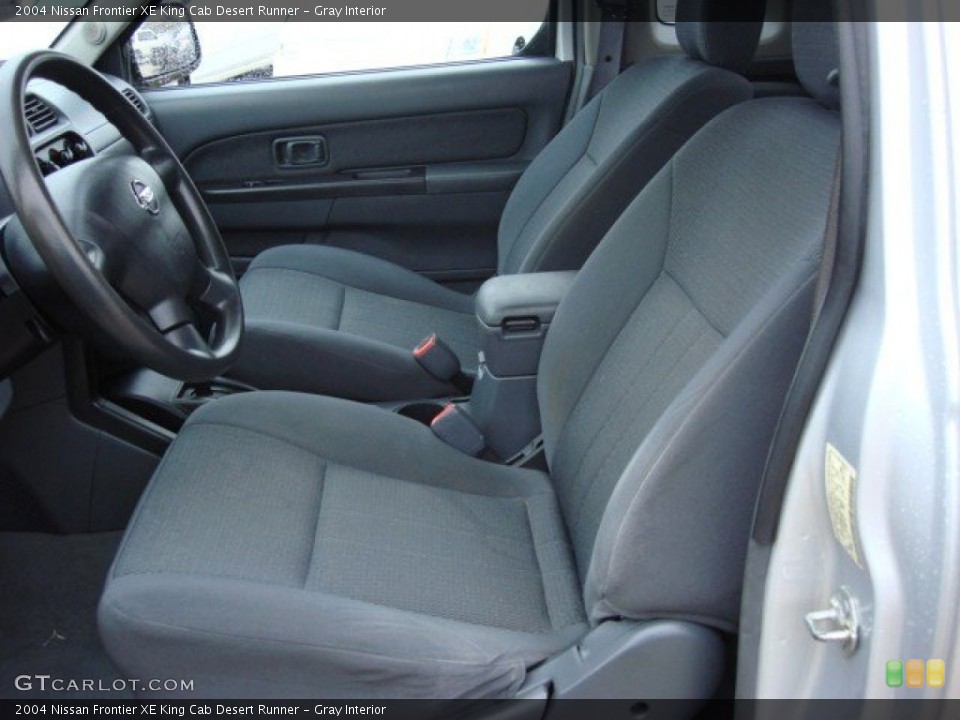 Gray Interior Photo for the 2004 Nissan Frontier XE King Cab Desert Runner #56717768