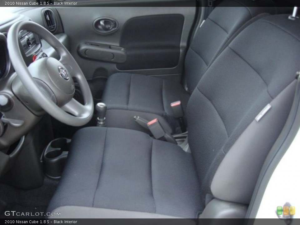 Black 2010 Nissan Cube Interiors