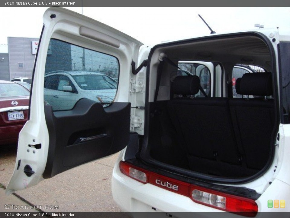 Black Interior Trunk for the 2010 Nissan Cube 1.8 S #56718293