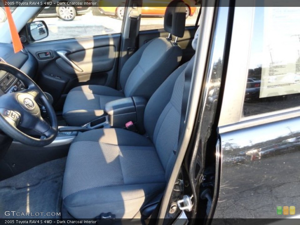 Dark Charcoal Interior Photo for the 2005 Toyota RAV4 S 4WD #56724242