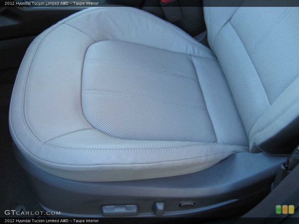 Taupe Interior Photo for the 2012 Hyundai Tucson Limited AWD #56727127