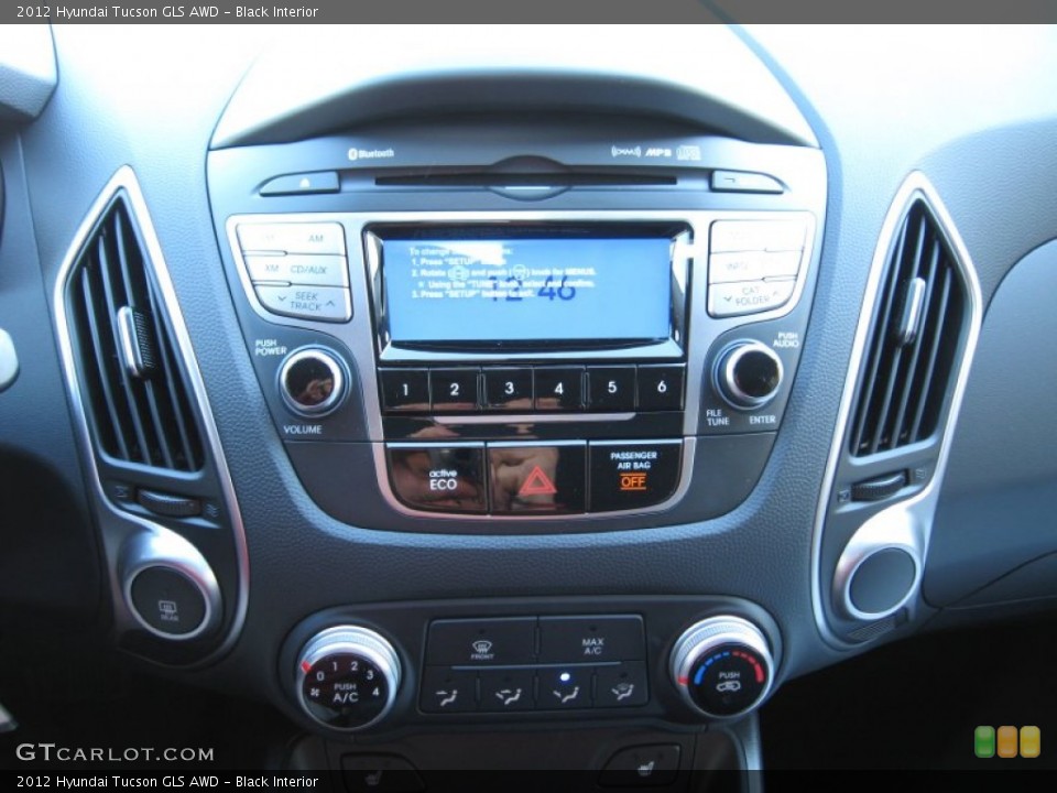 Black Interior Controls for the 2012 Hyundai Tucson GLS AWD #56727458