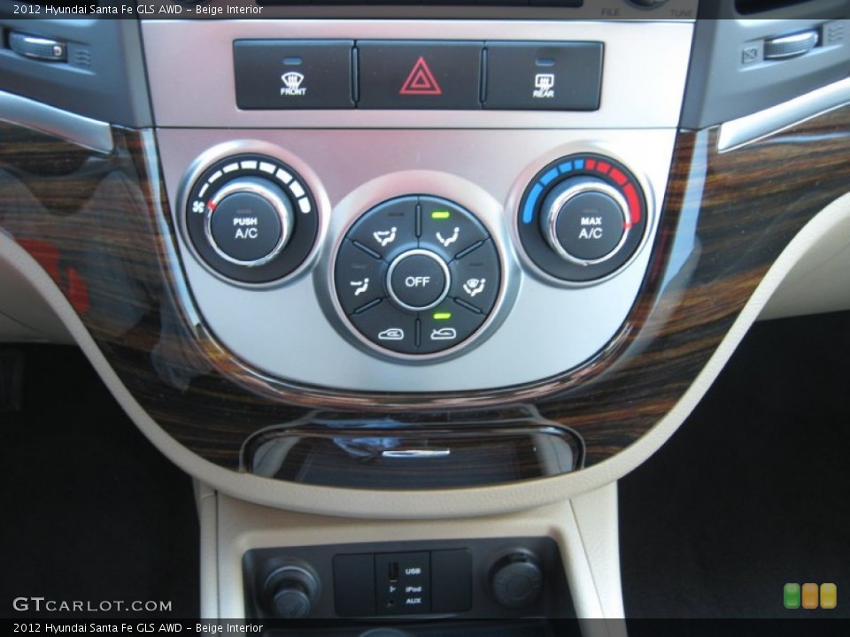 Beige Interior Controls for the 2012 Hyundai Santa Fe GLS AWD #56727707