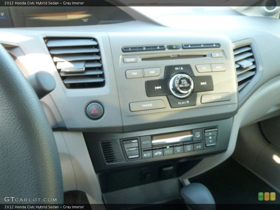 Gray Interior Controls for the 2012 Honda Civic Hybrid Sedan #56727749