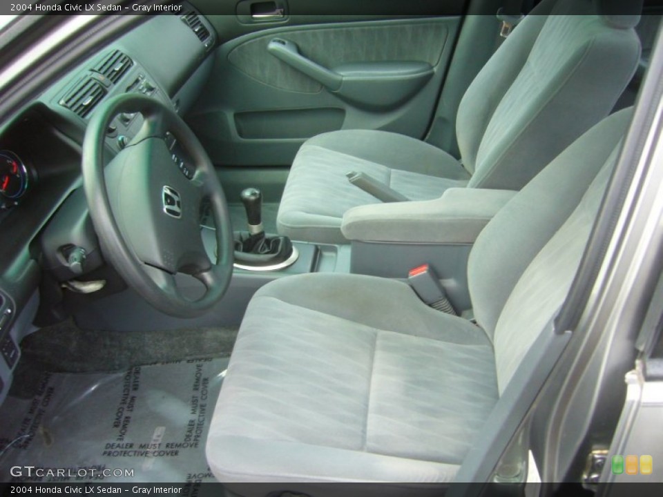 Gray Interior Photo for the 2004 Honda Civic LX Sedan #56737799