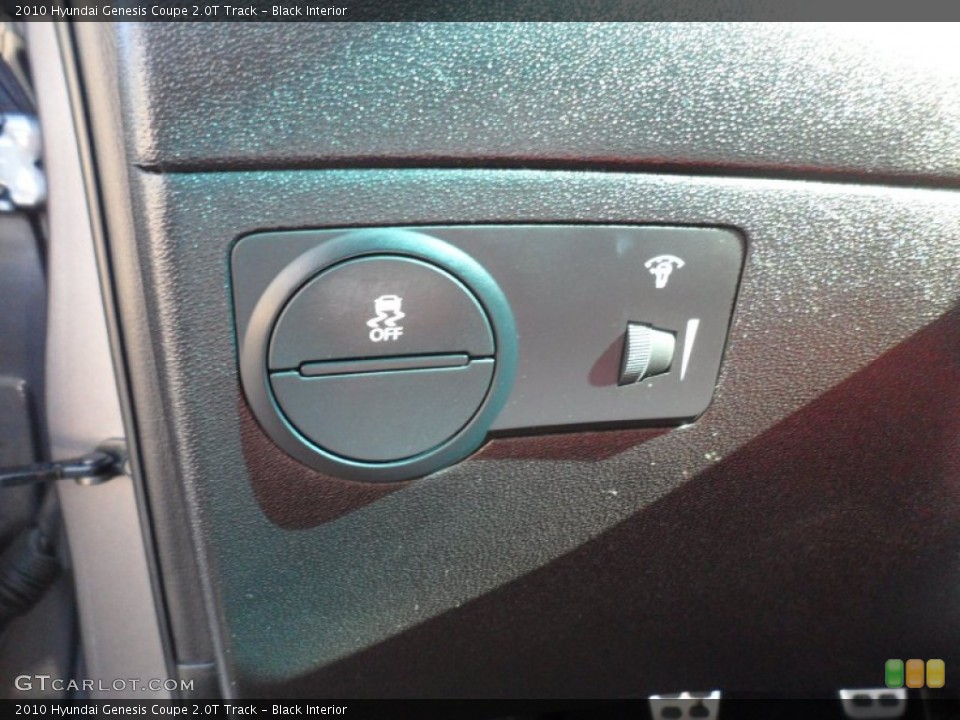 Black Interior Controls for the 2010 Hyundai Genesis Coupe 2.0T Track #56742978