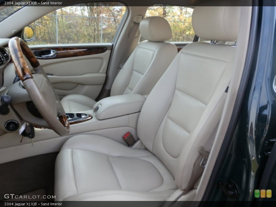 Sand Interior Photo for the 2004 Jaguar XJ XJ8 #56751176