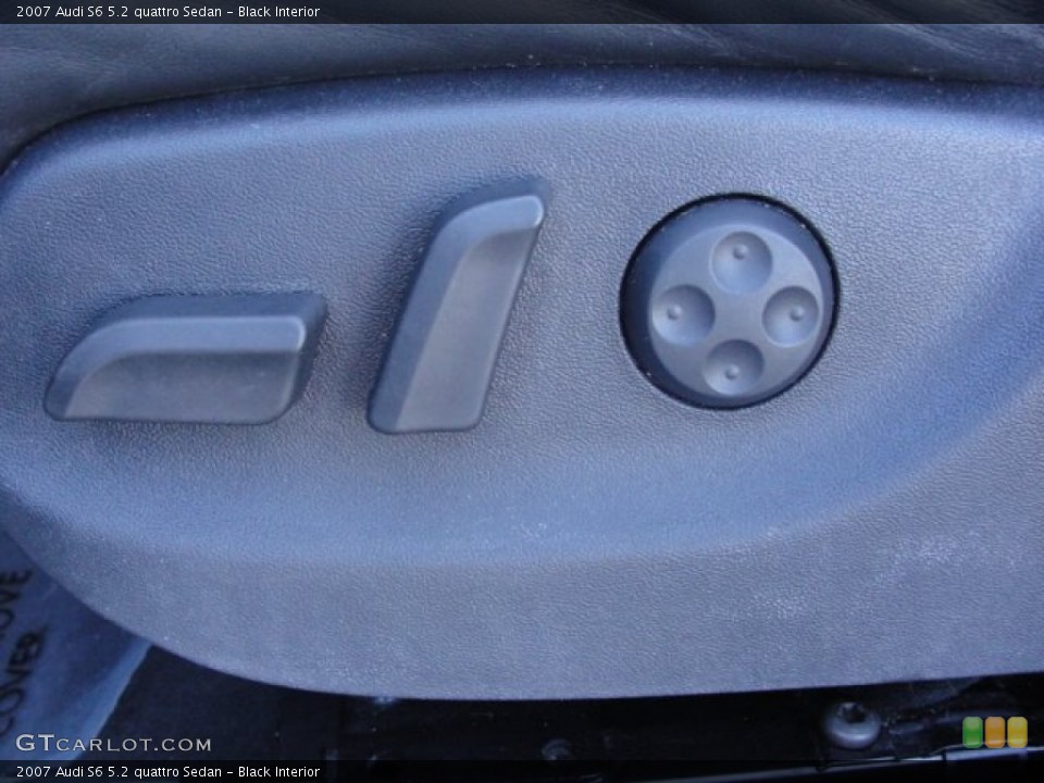 Black Interior Controls for the 2007 Audi S6 5.2 quattro Sedan #56754740